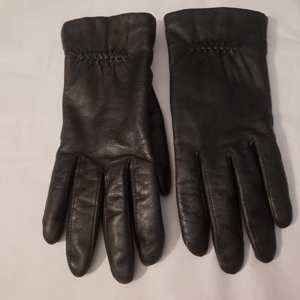 Genuine black leather gloves size 7.5